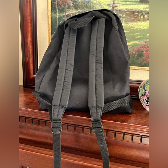 NWOT Fun & Cute black backpack with great front multiple zipper pockets - Picture 2 of 4